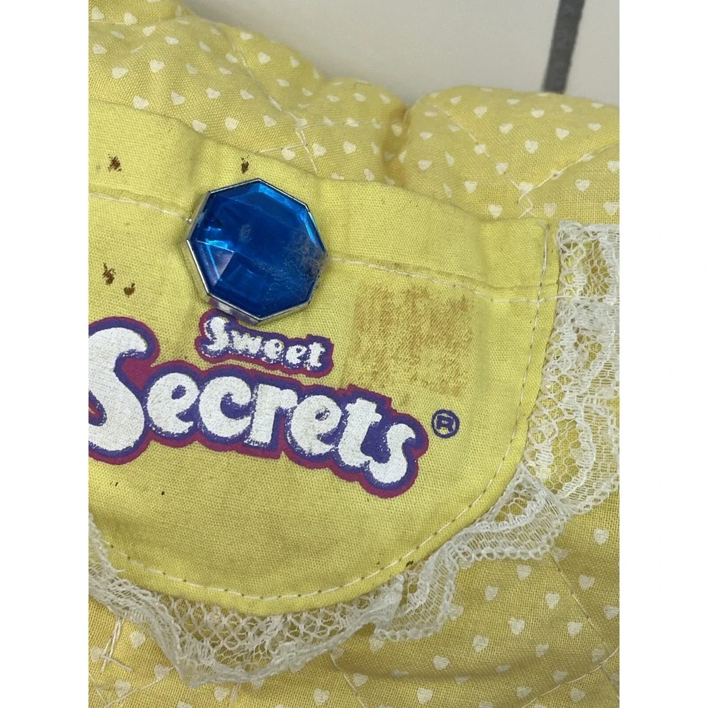 Vintage Galoob Sweet‎ Secrets Purse Pal Yellow Dog Puppy Toy Dress Up Bag 90s